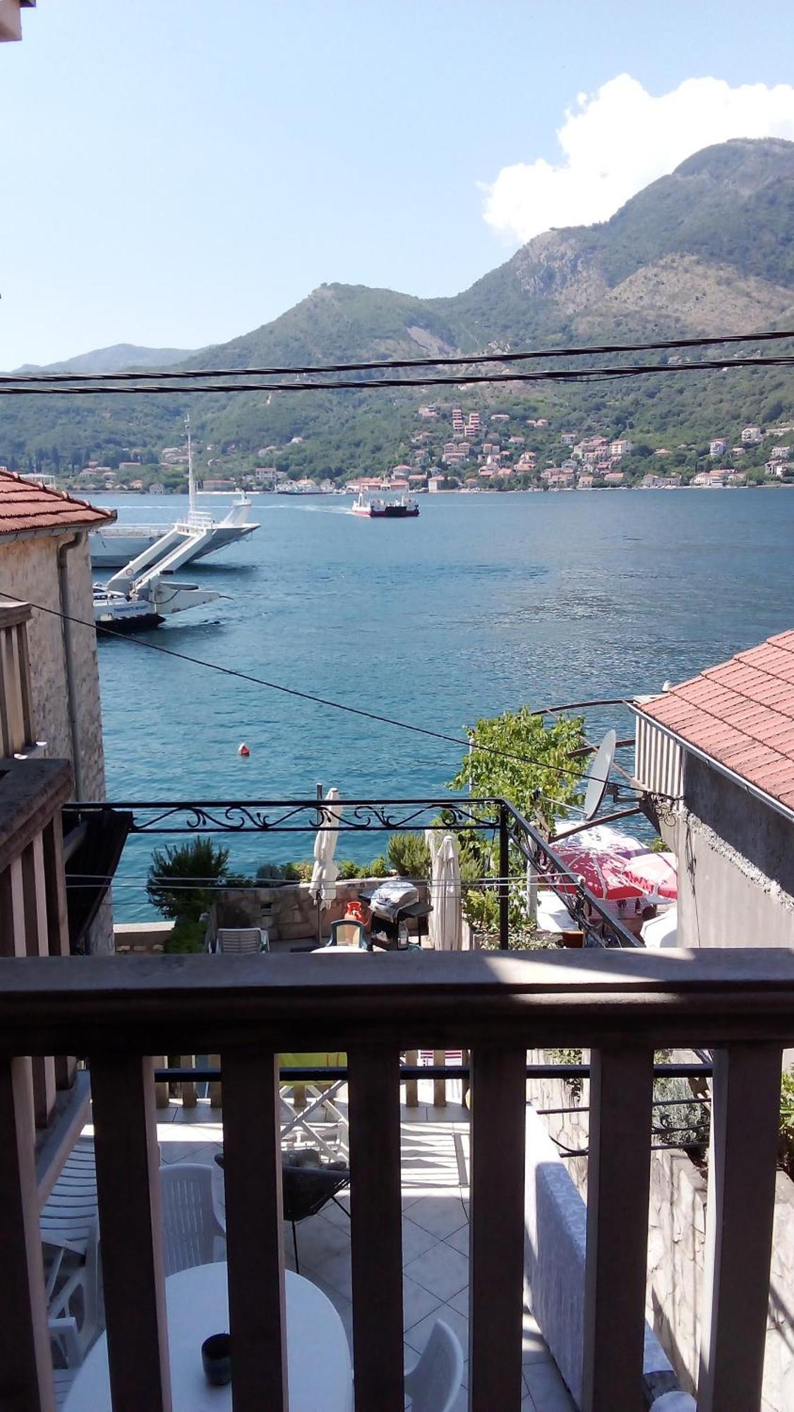 Apartment Aleksandar ติวัต ภายนอก รูปภาพ
