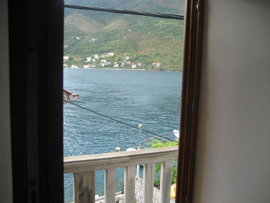 Apartment Aleksandar ติวัต ภายนอก รูปภาพ