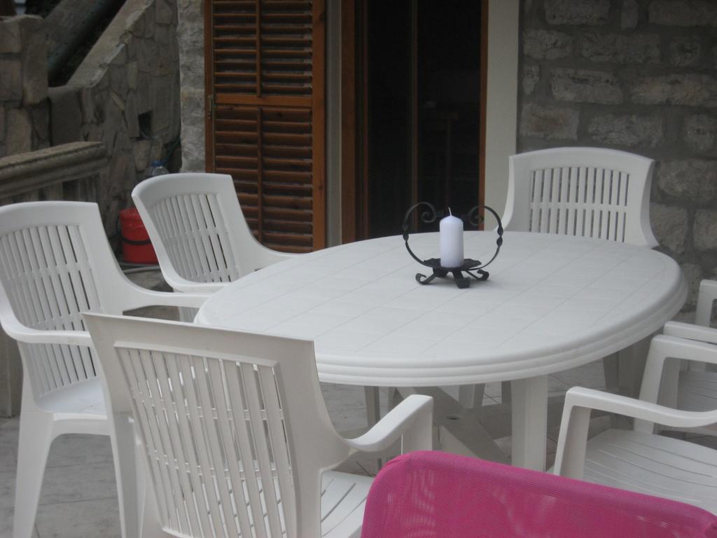 Apartment Aleksandar ติวัต ภายนอก รูปภาพ