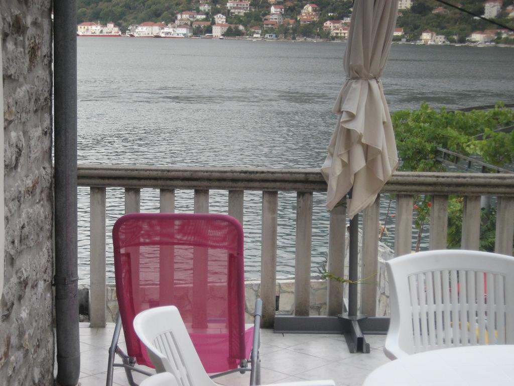 Apartment Aleksandar ติวัต ภายนอก รูปภาพ