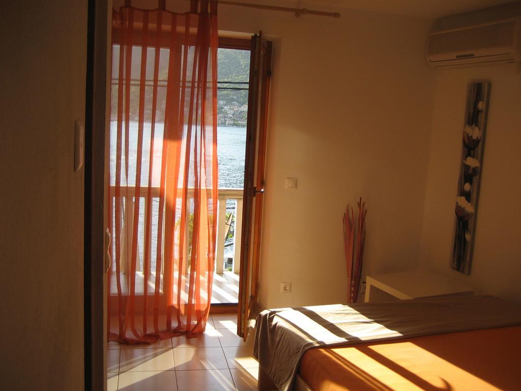 Apartment Aleksandar ติวัต ภายนอก รูปภาพ