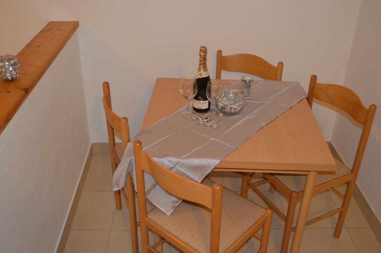 Apartment Aleksandar ติวัต ภายนอก รูปภาพ