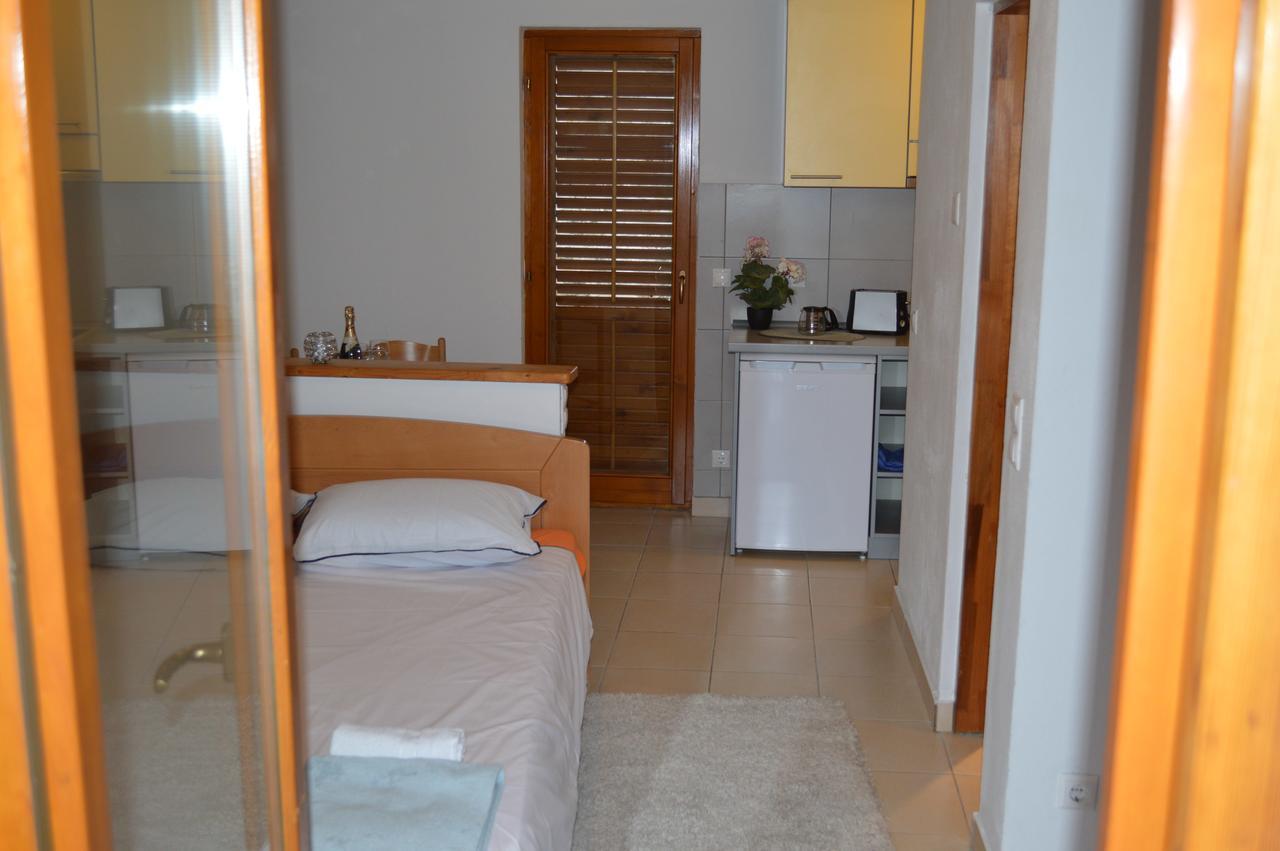 Apartment Aleksandar ติวัต ภายนอก รูปภาพ