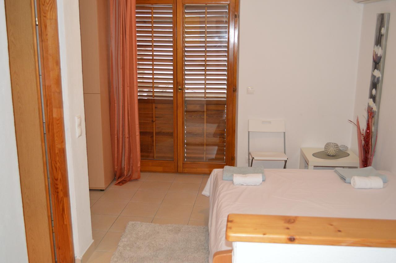Apartment Aleksandar ติวัต ภายนอก รูปภาพ