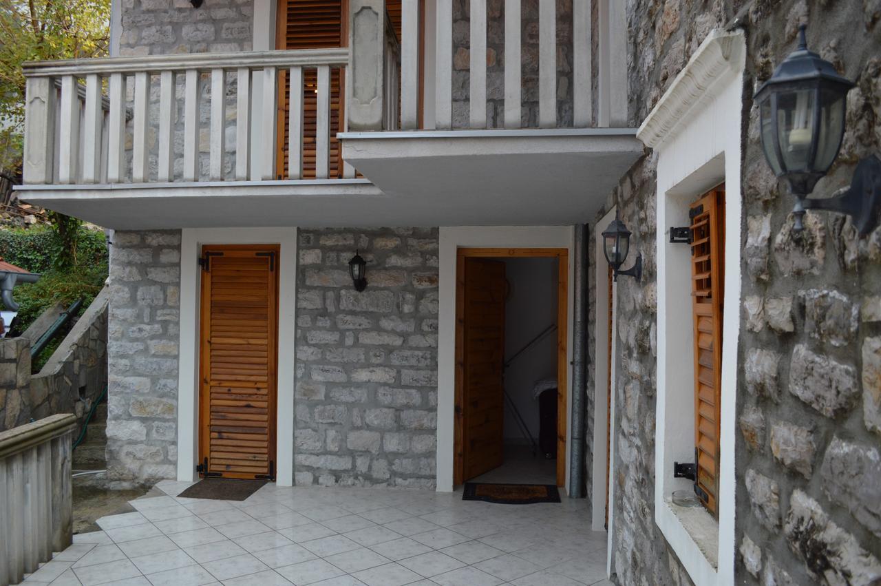 Apartment Aleksandar ติวัต ภายนอก รูปภาพ