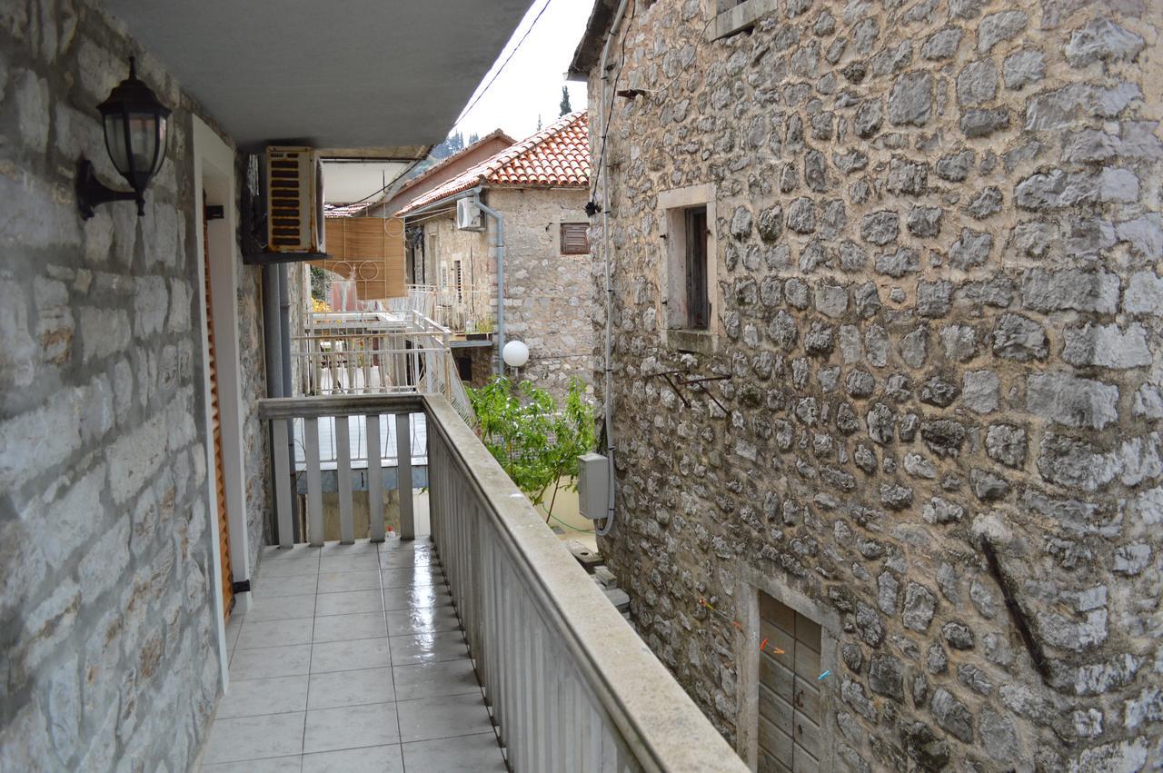 Apartment Aleksandar ติวัต ภายนอก รูปภาพ